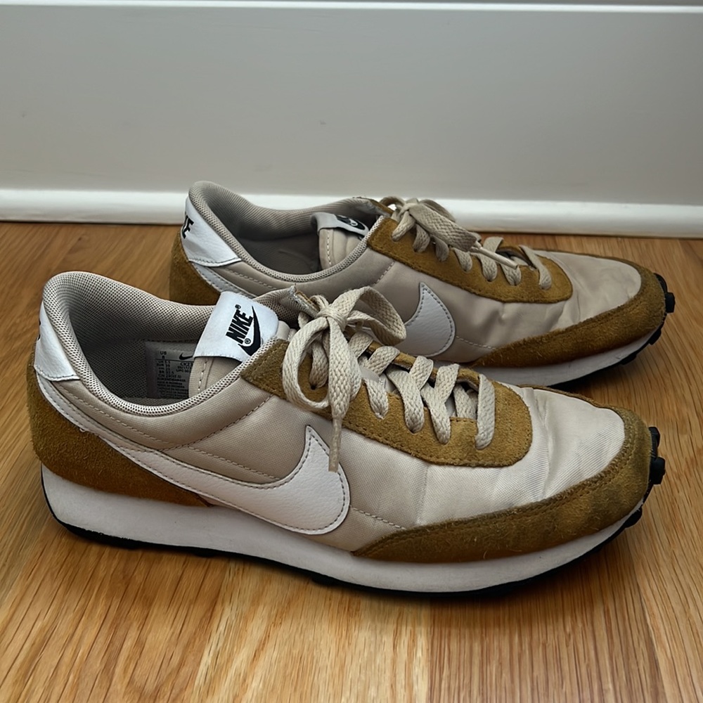Nike Daybreak Sneakers - RATTAN/ WHITE/ WHEAT/ BLACK